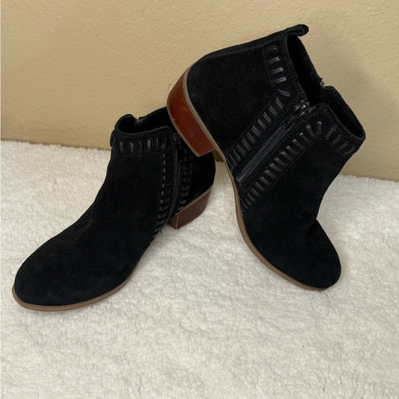 Diba Shoes - Diba Black Ankle Boots with Brown Heel